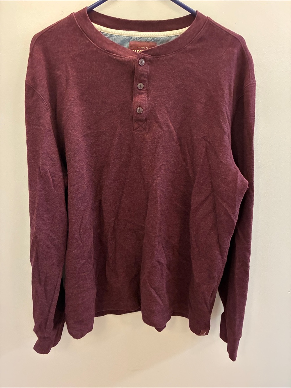 Men's Long-Sleeve Henley Shirt in Wine
